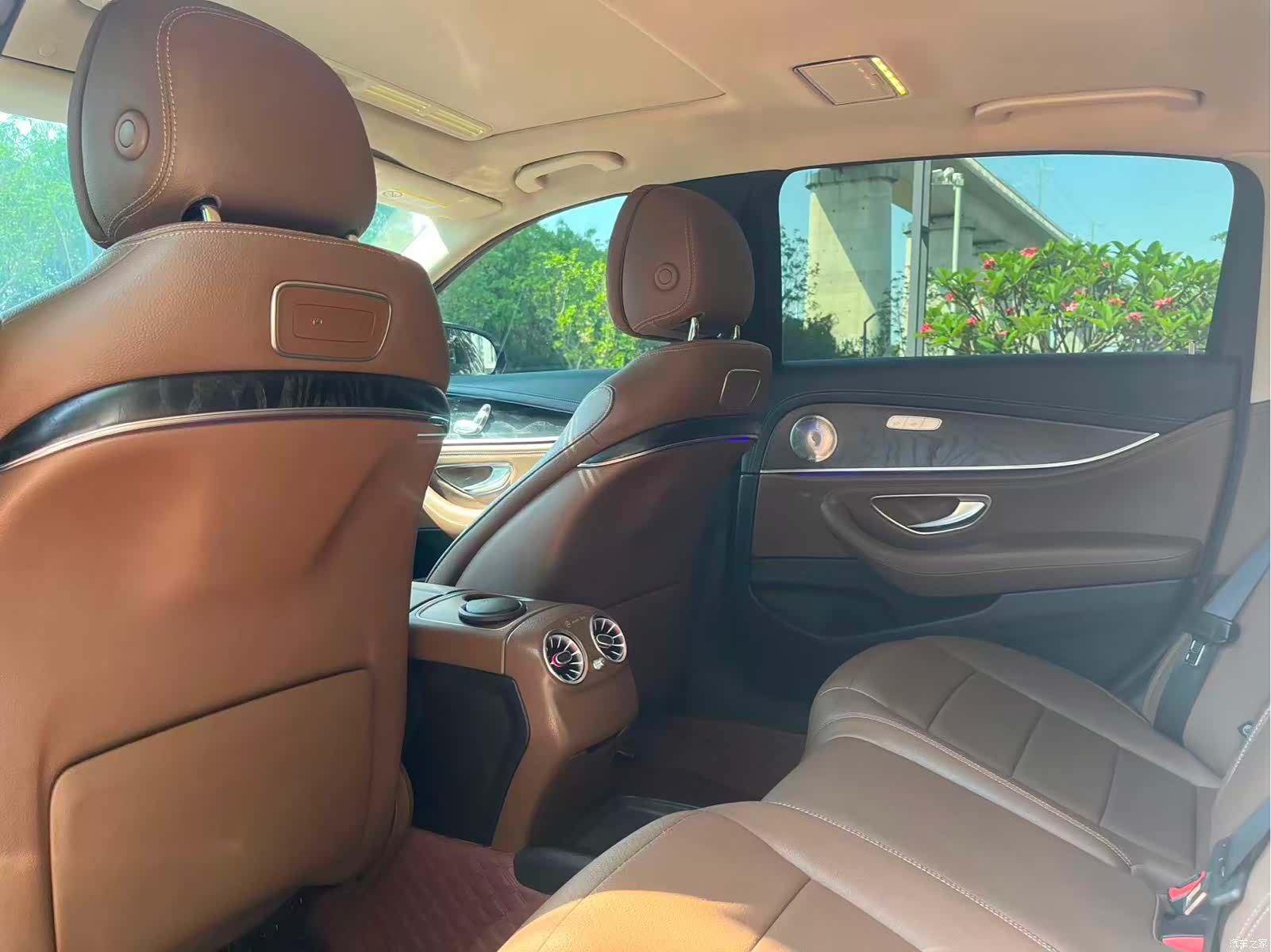 Mercedes-Benz E-Class, 2018 6