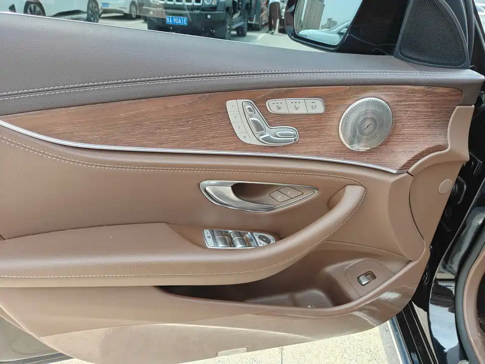 Mercedes-Benz E-class Mercedes-Benz E-class