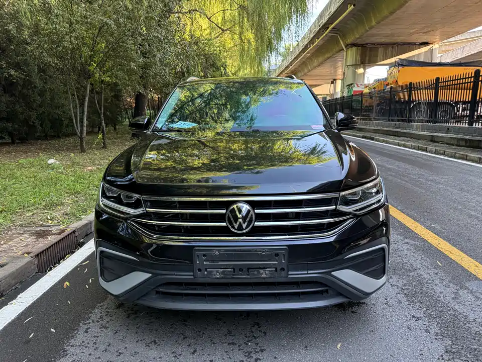 Volkswagen Tiguan L Volkswagen Tiguan L