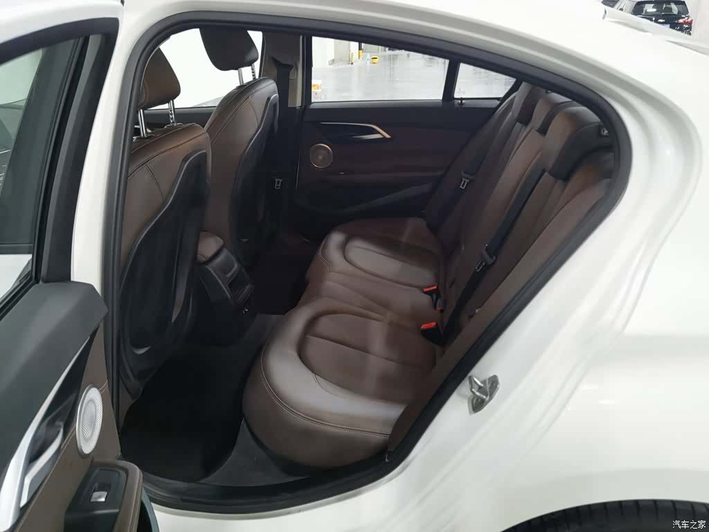 BMW 1 Series, 2021 15