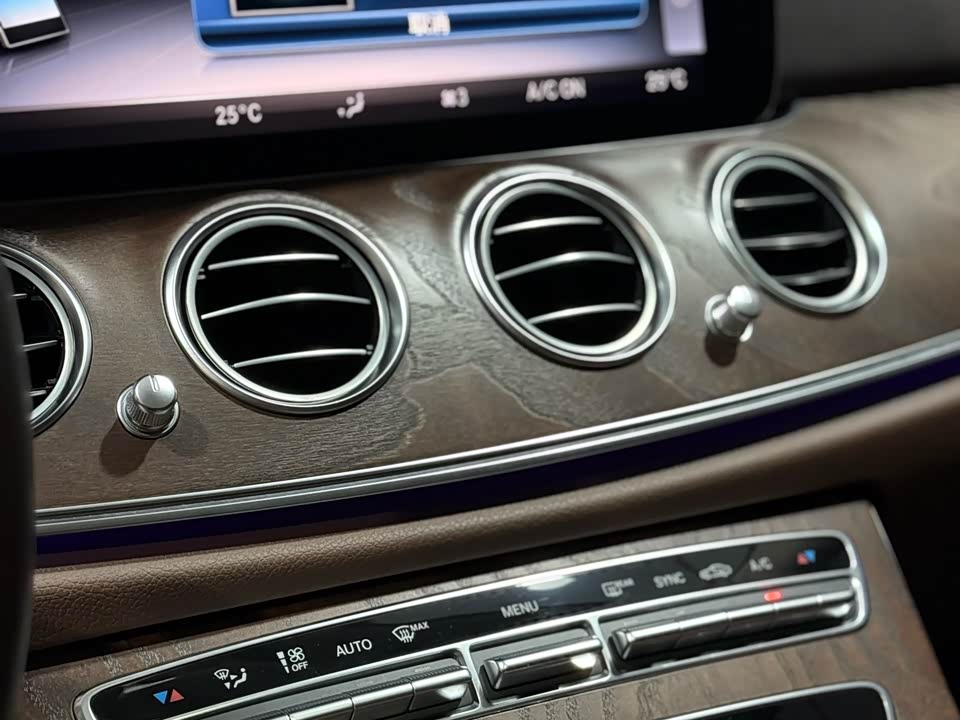 Mercedes-Benz E-class Mercedes-Benz E-class