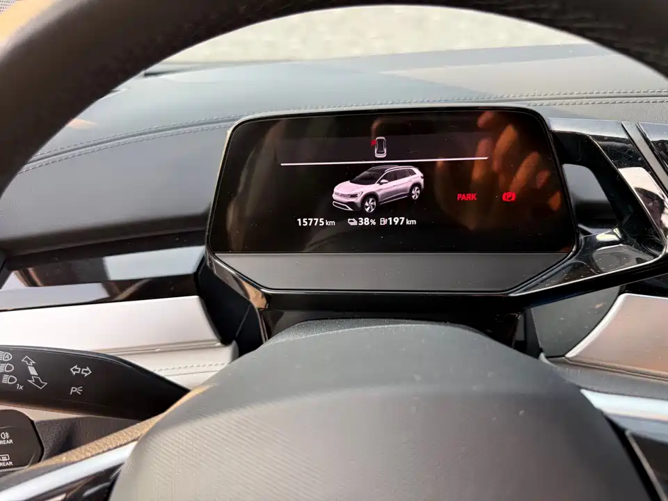 Volkswagen ID.6 CROZZ