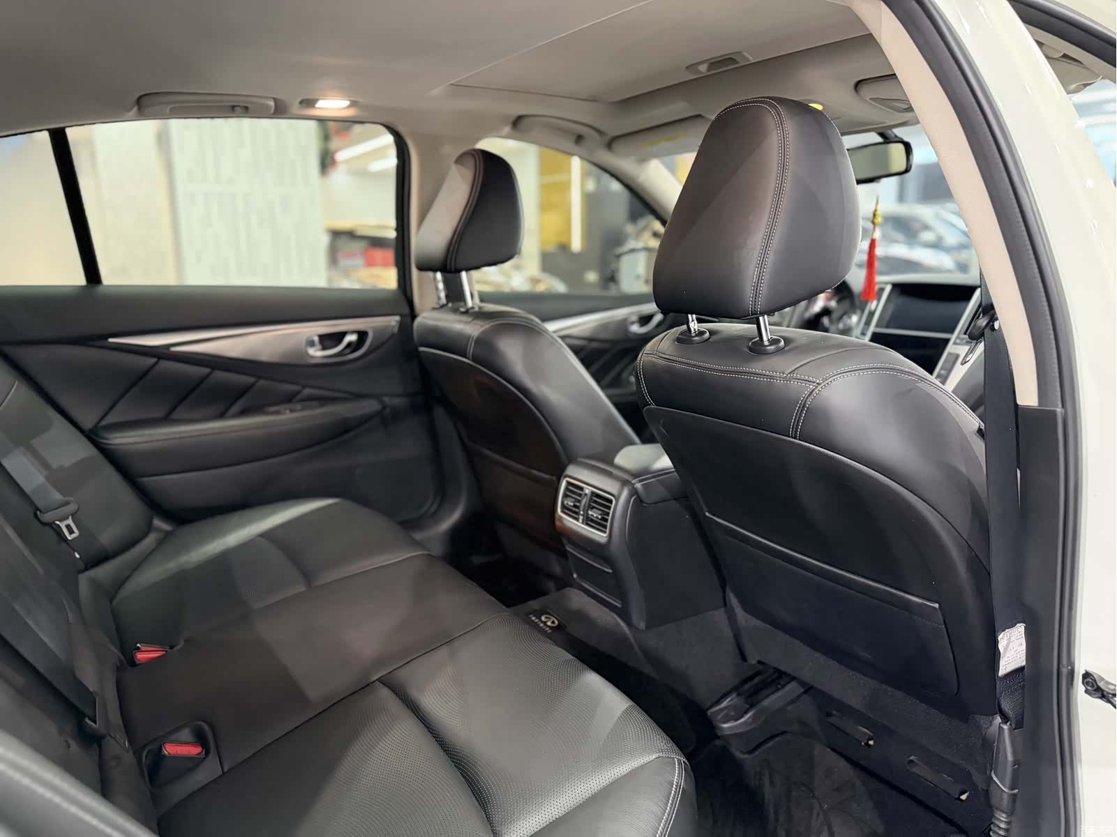 Infiniti Q50L, 2021 12
