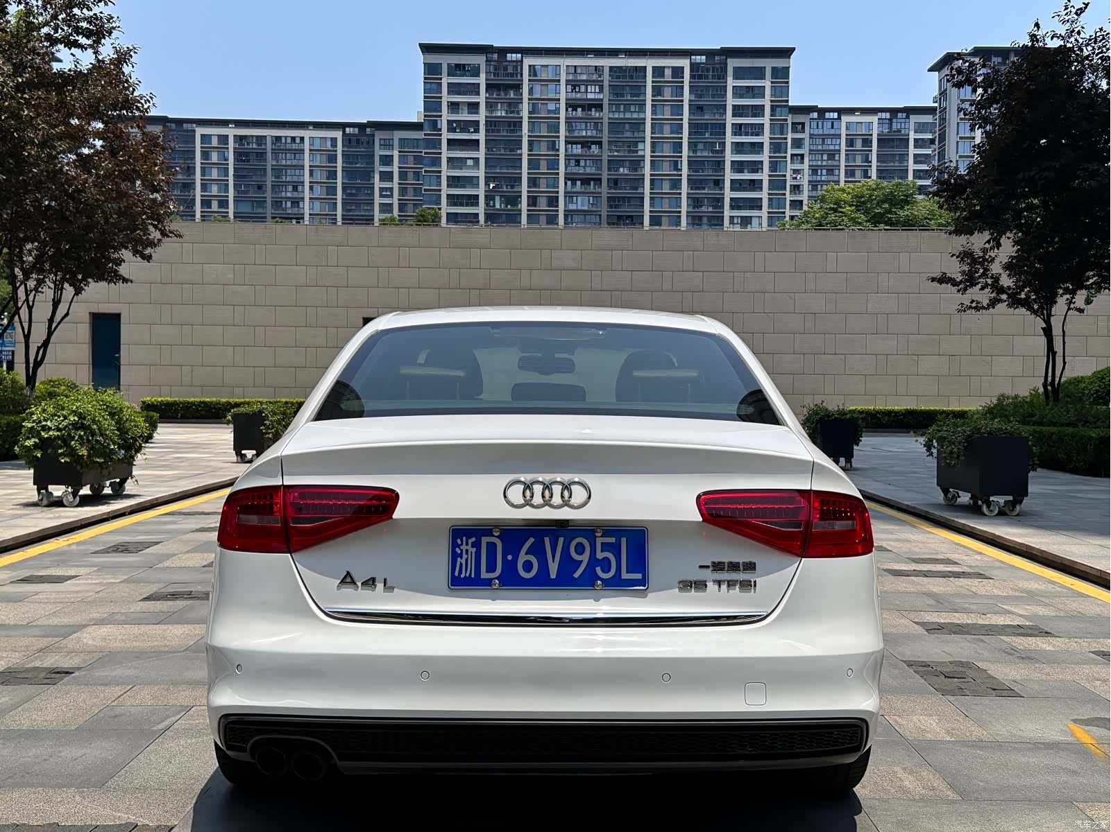 Audi A4L, 2016 все фото