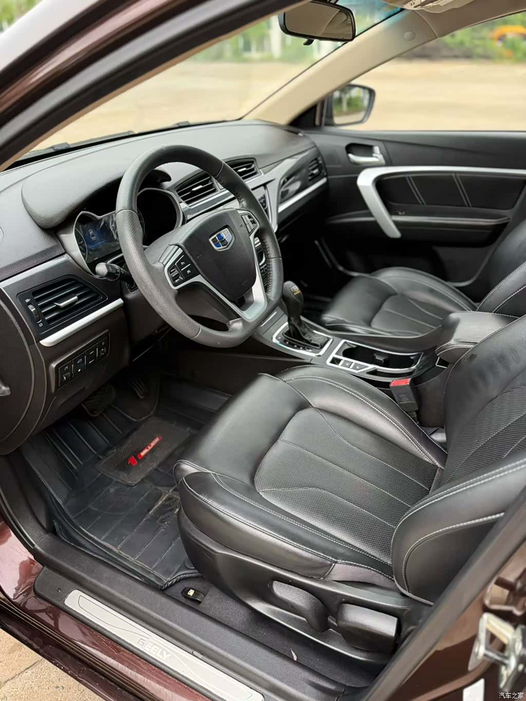 Geely Emgrand, 2017 10