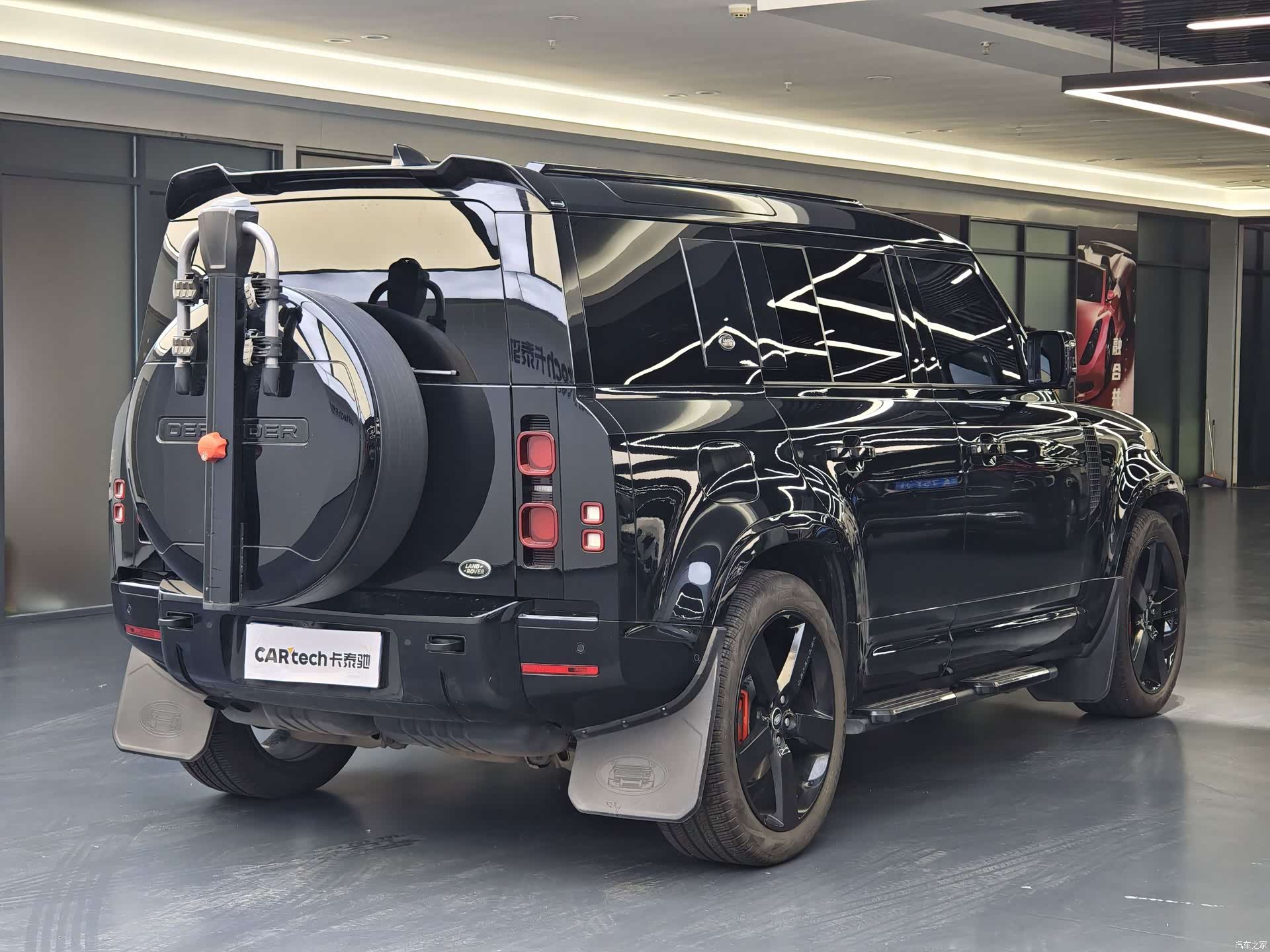 Land Rover Defender, 2022 4
