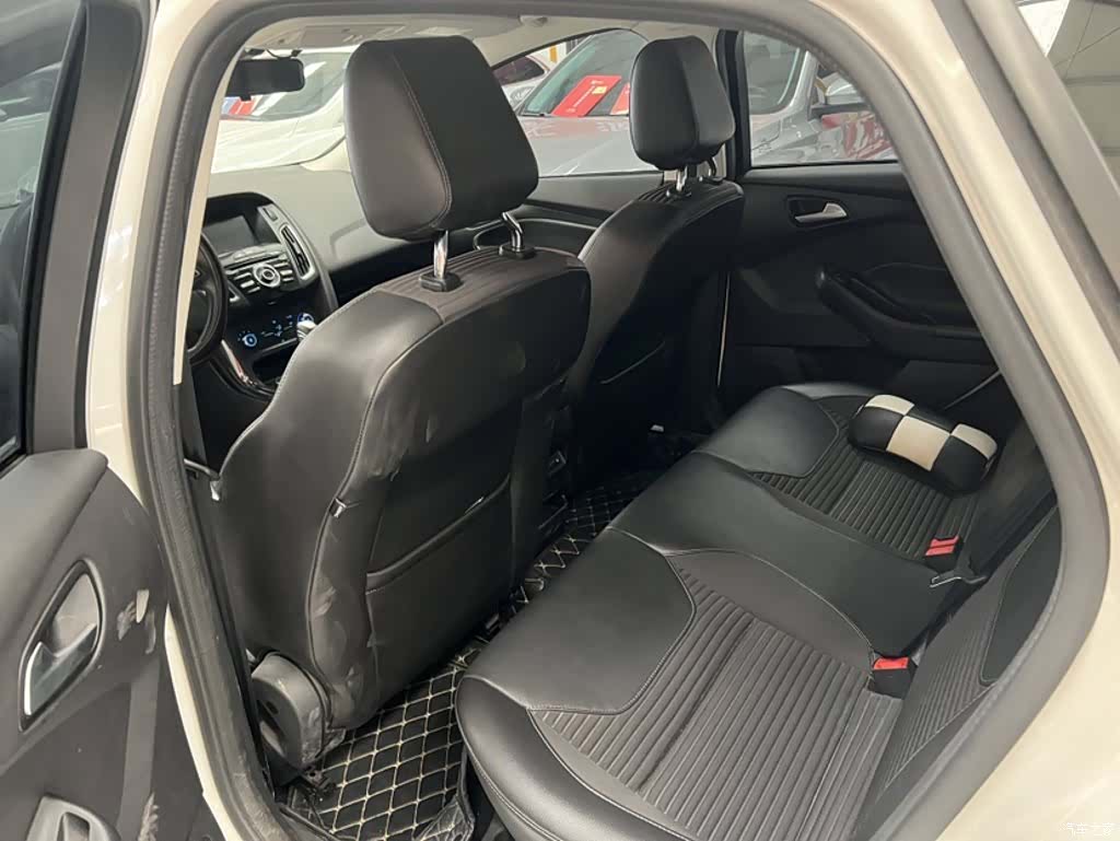 Ford Focus, 2018 14