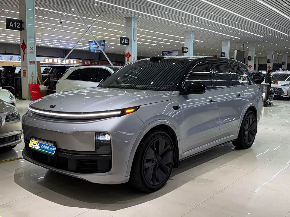 Li Auto Ideal L8