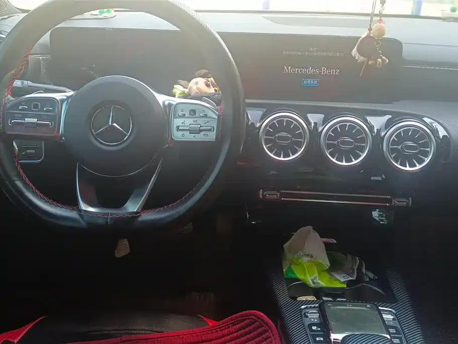 Mercedes-Benz Class A Mercedes-Benz Class A