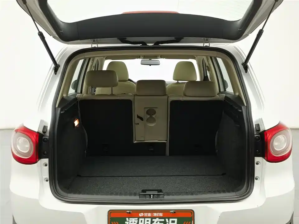 Volkswagen Tiguan Volkswagen Tiguan