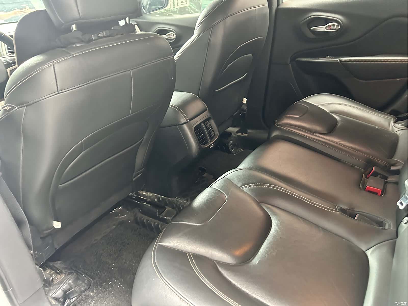 Jeep Cherokee, 2018 10