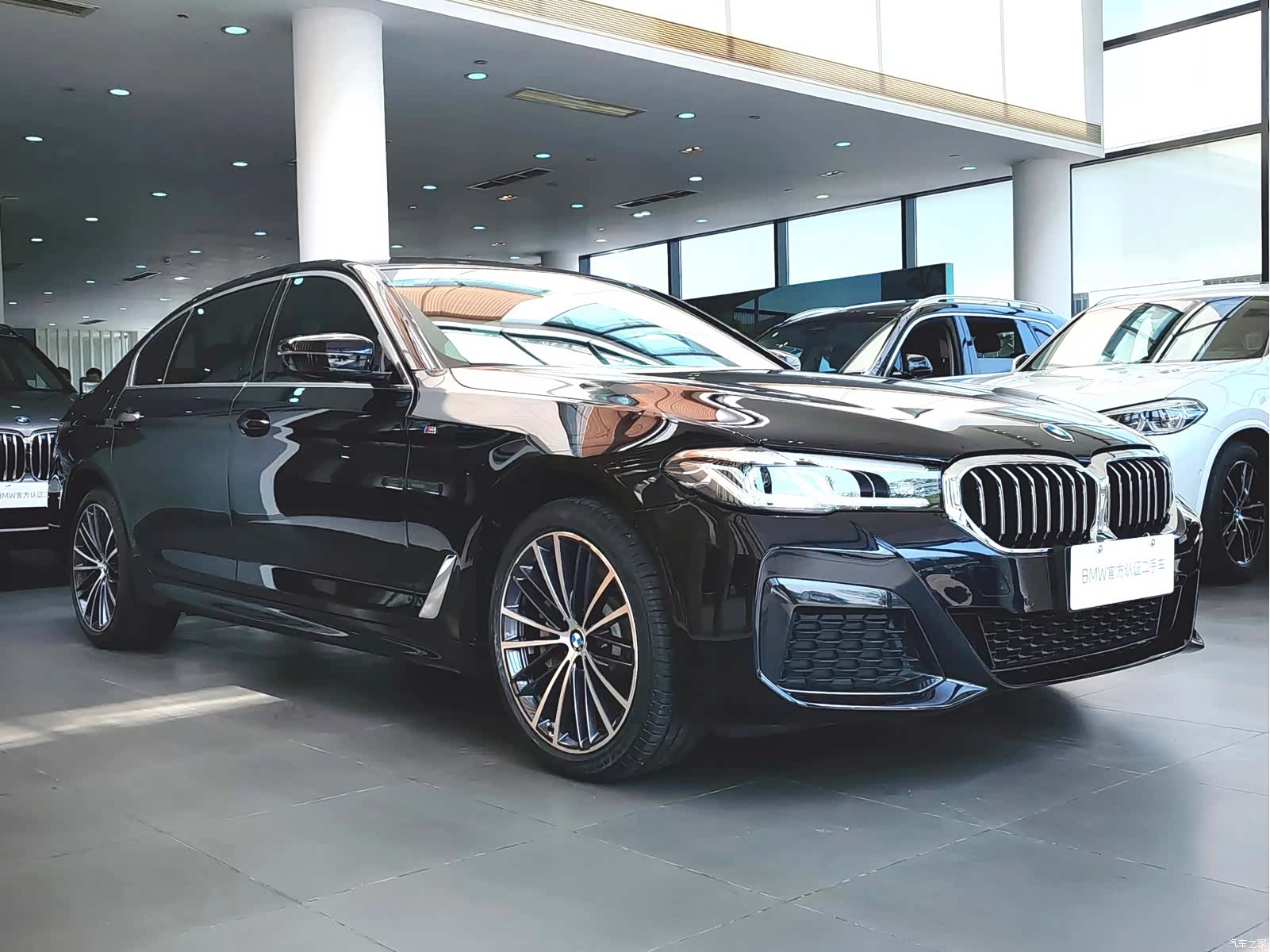 BMW 5 Series, 2023 4