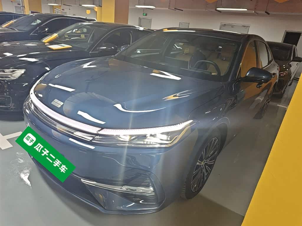 Geely Galaxy A7 EM