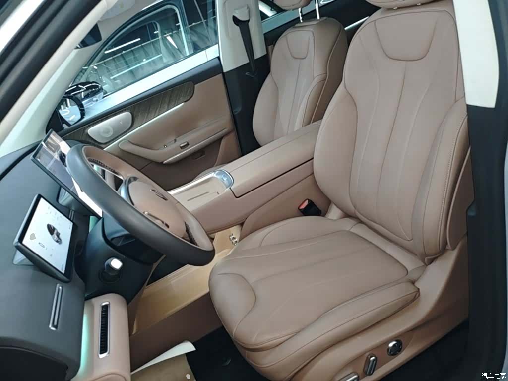 Leapmotor C11, 2025 15