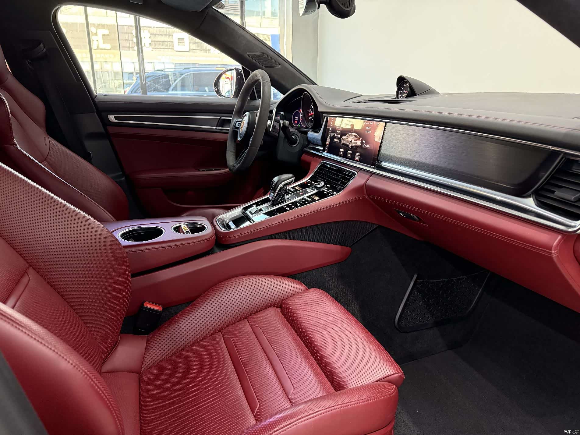 Porsche Panamera, 2022 8