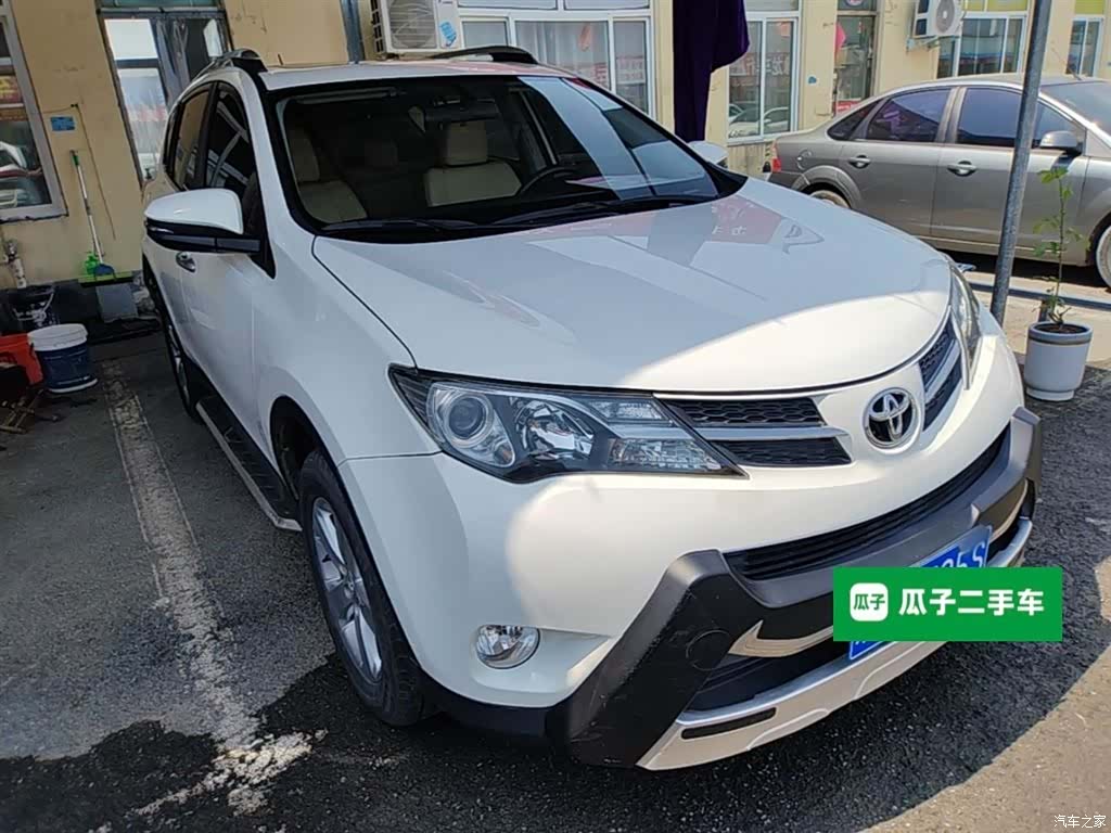 Toyota RAV4, 2014 4