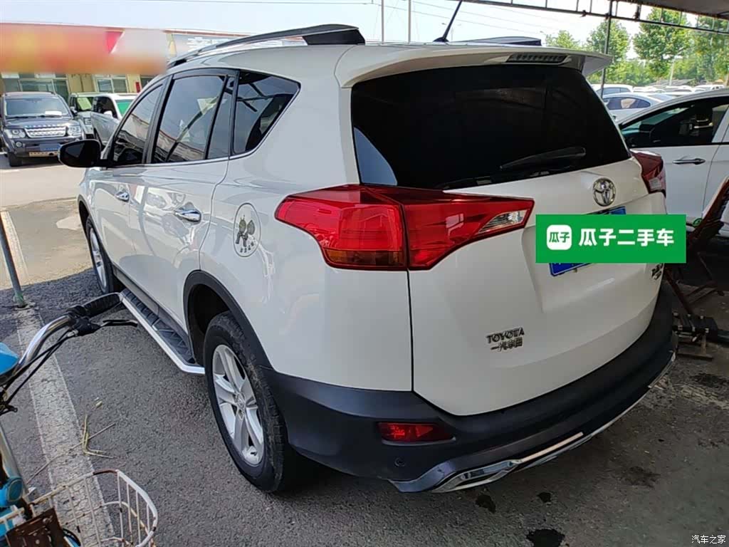 Toyota RAV4, 2014 все фото