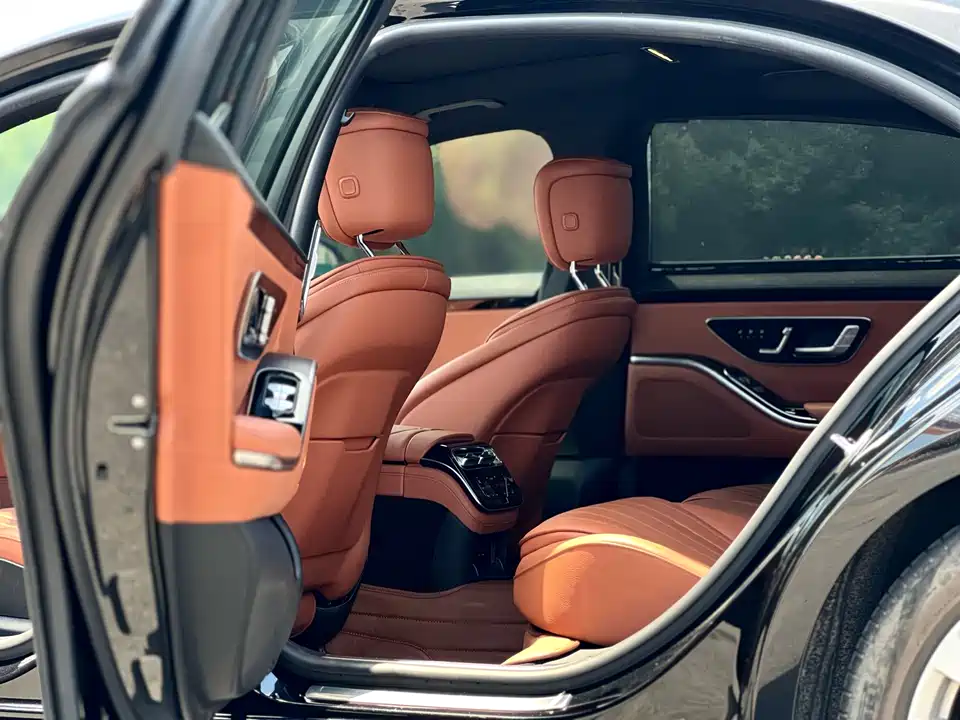 Mercedes-Benz S-class Mercedes-Benz S-class