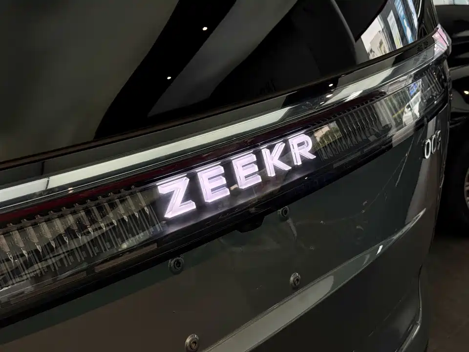 Zeekr 009