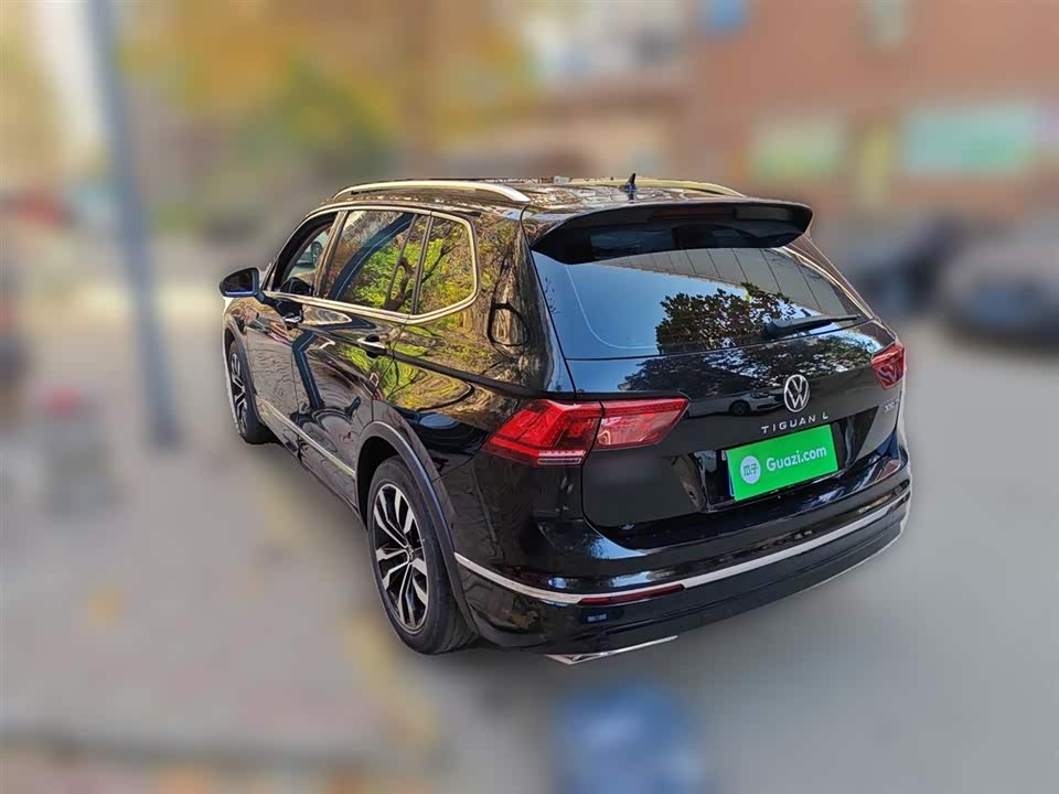 Volkswagen Tiguan L