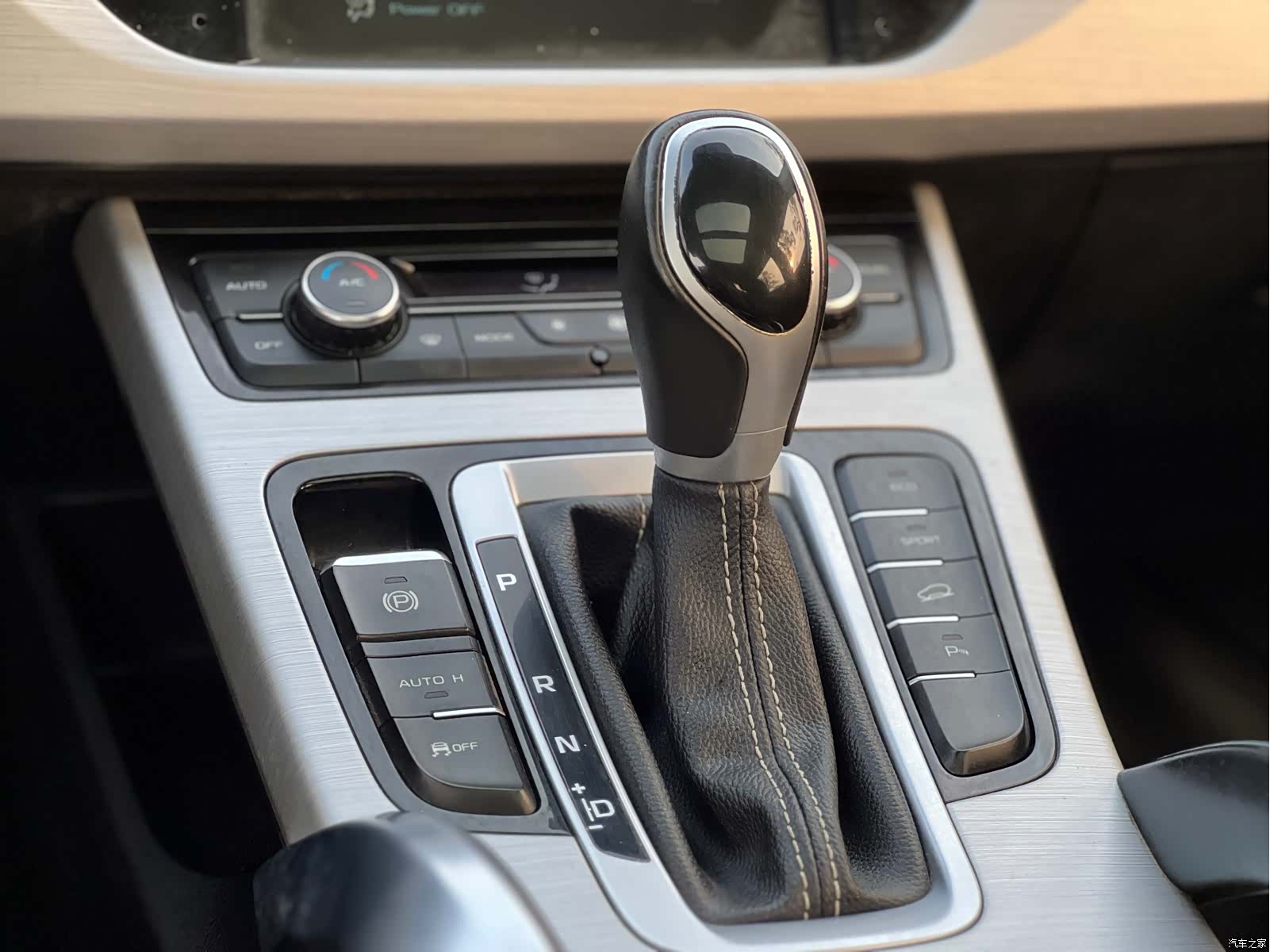 Geely Boyue, 2018 18