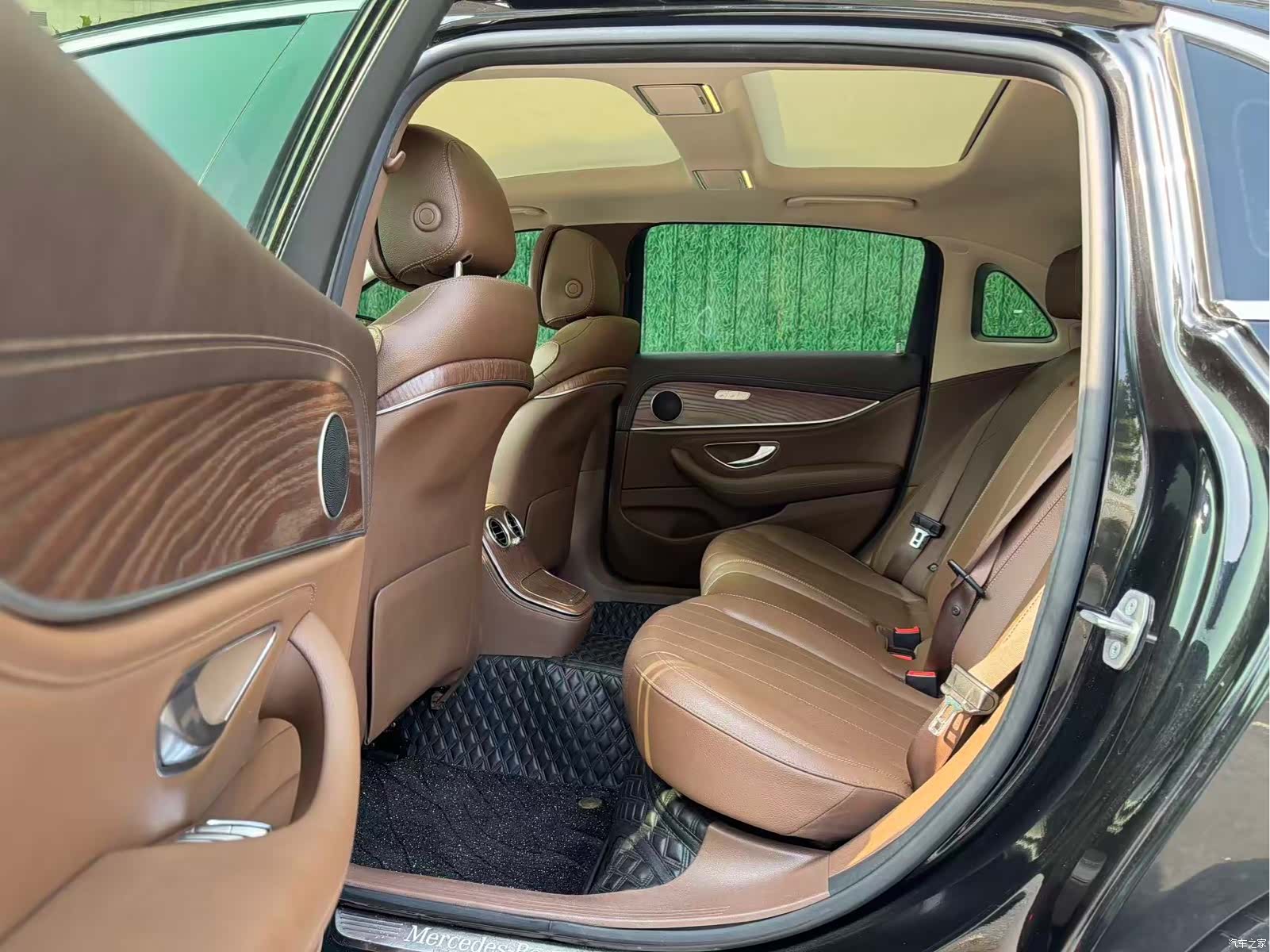 Mercedes-Benz E-Class, 2021 6