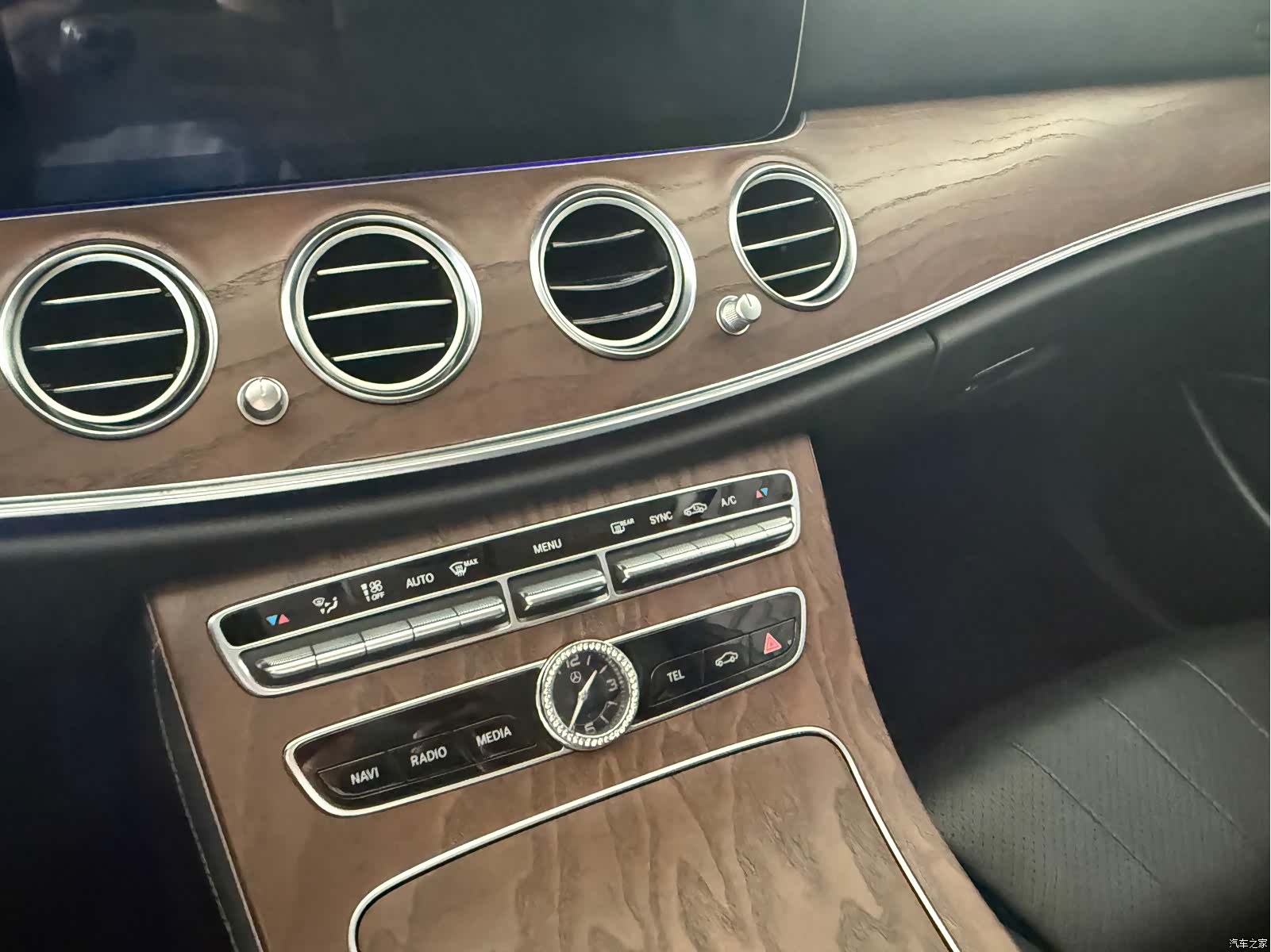Mercedes-Benz E-Class, 2018 20