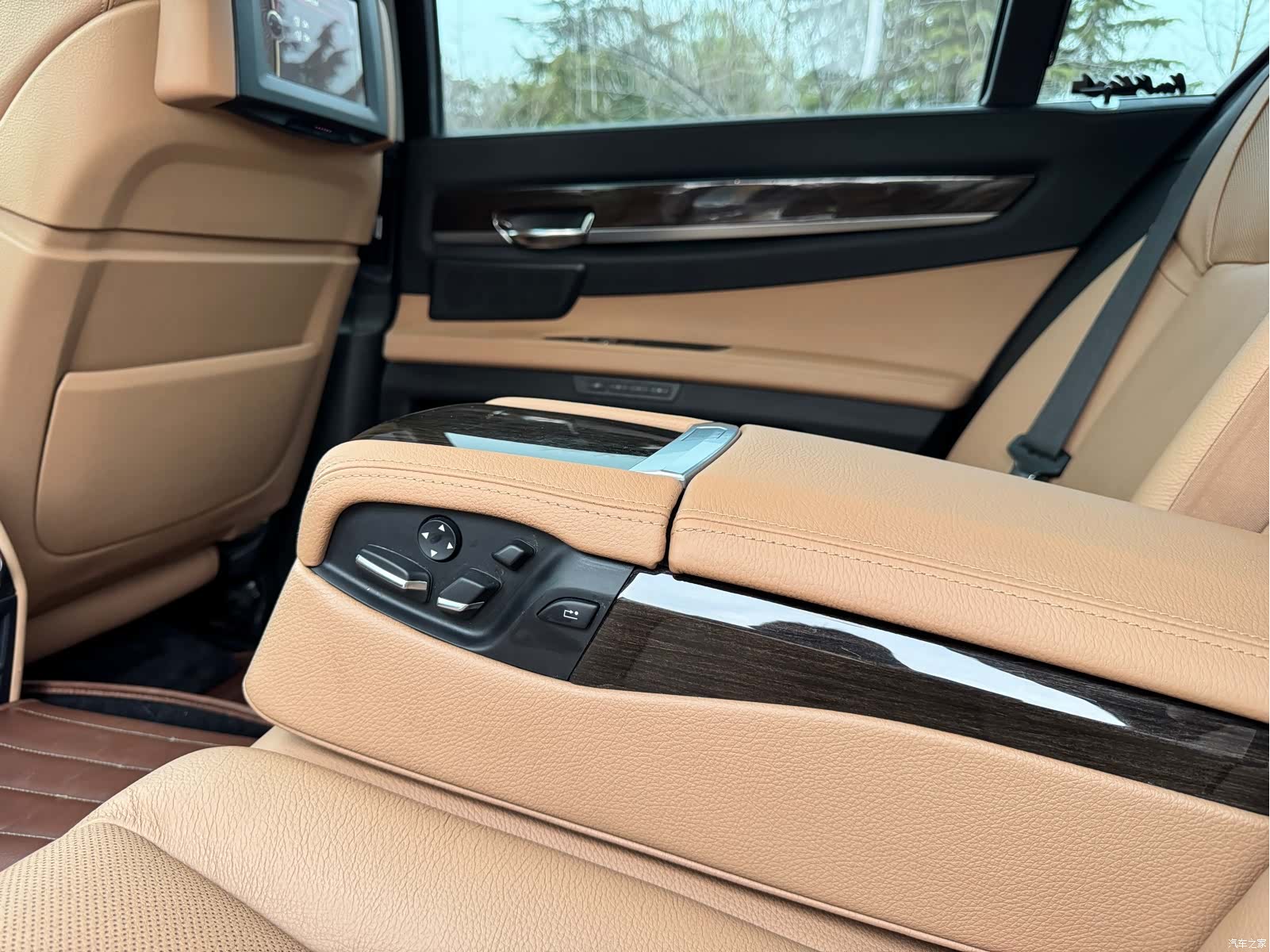 BMW 7 Series, 2012 12