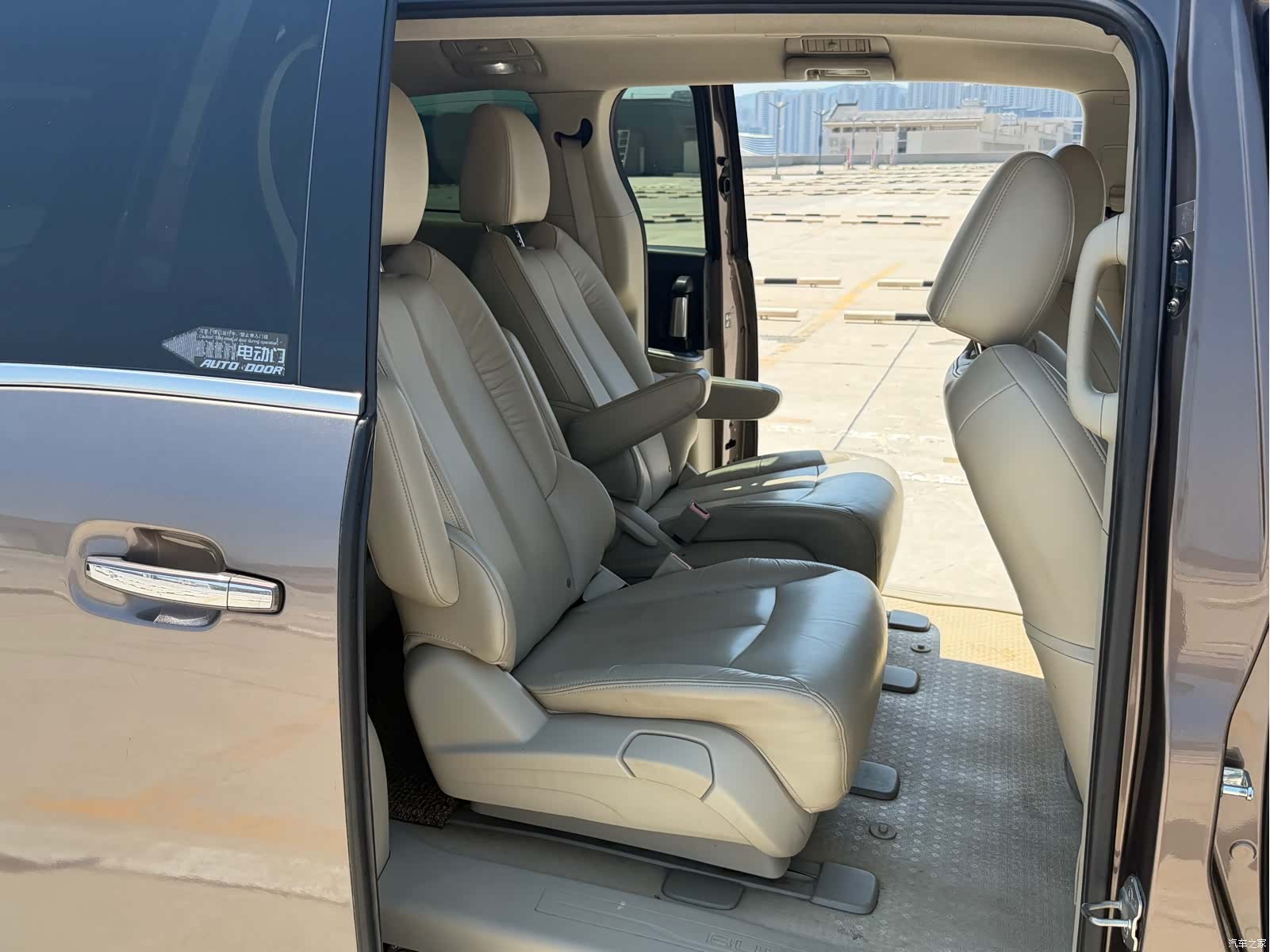 Buick GL8, 2015 14