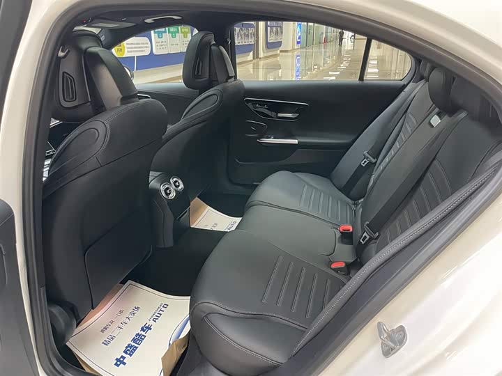 Mercedes-Benz C-Class, 2024 года фото 13