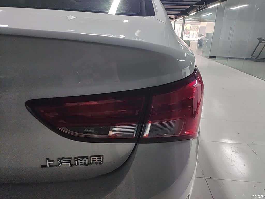 Buick Verano, 2019 8