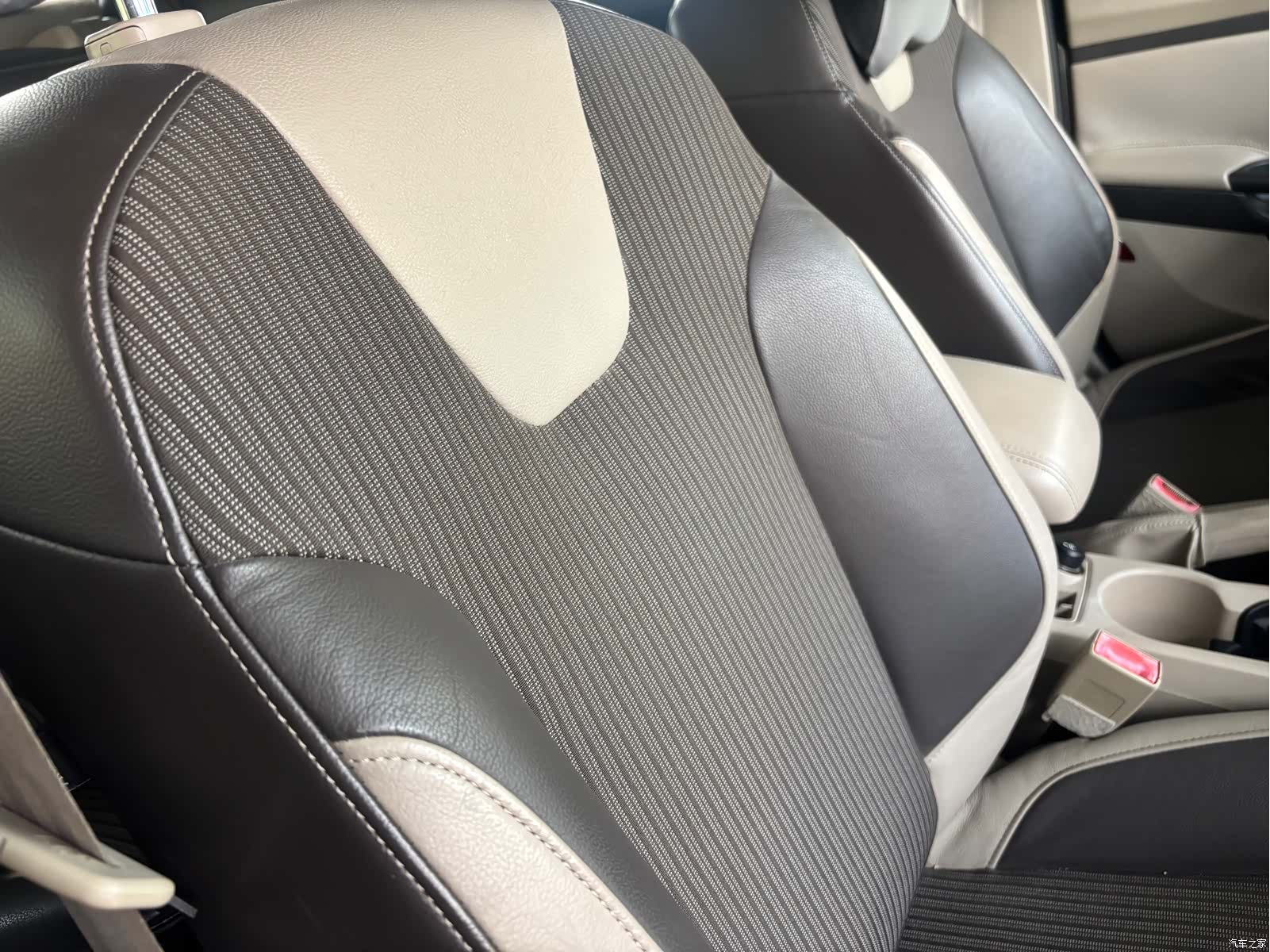 Ford Focus, 2013 11