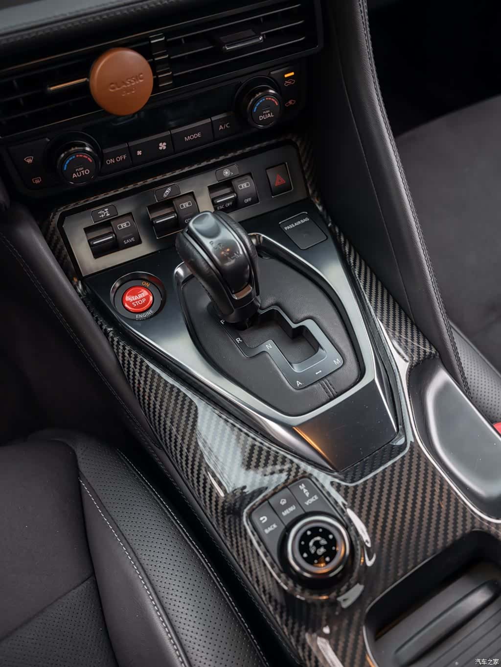 Nissan GT-R, 2018 16