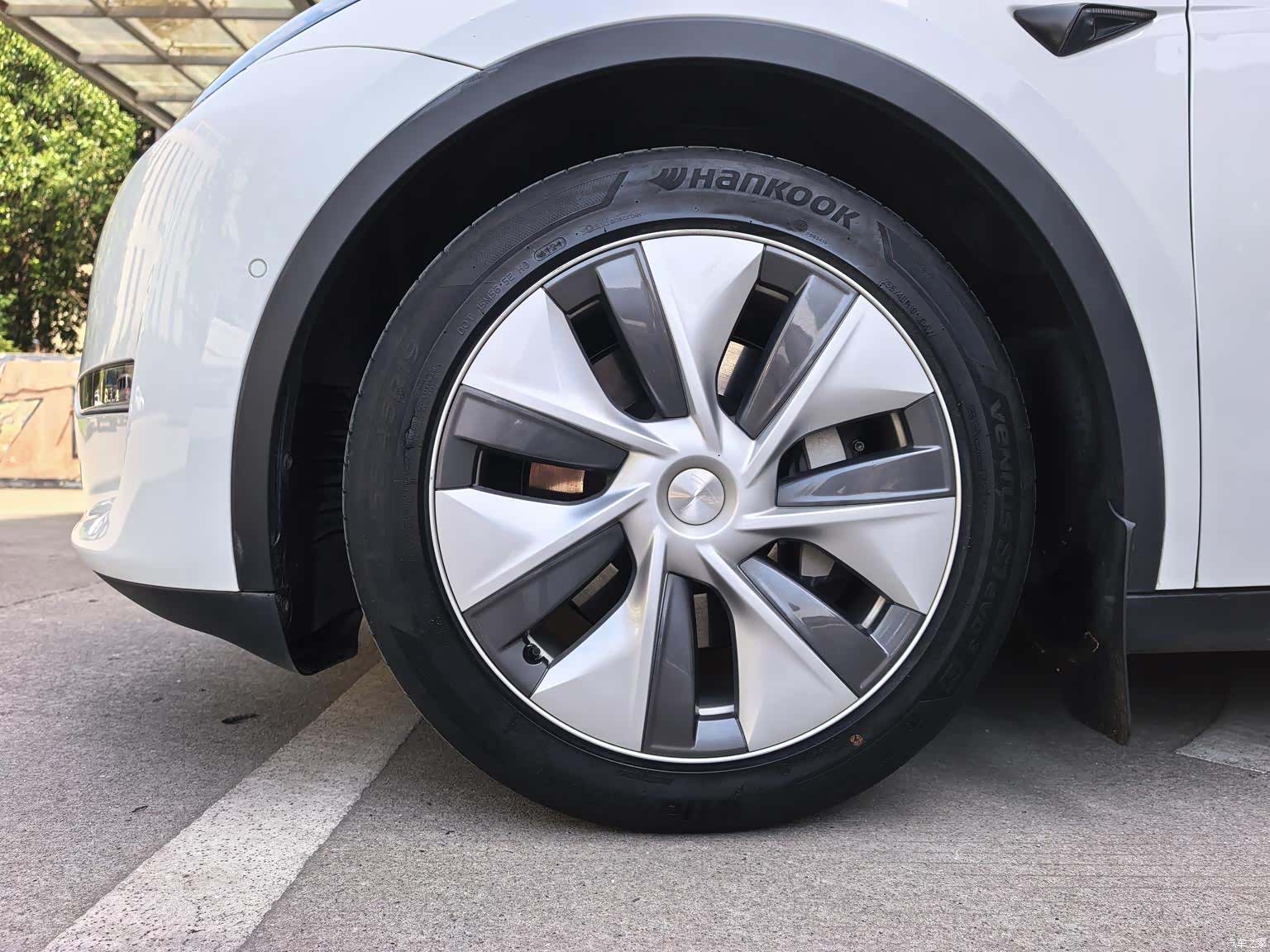 Tesla Model Y, 2022 9