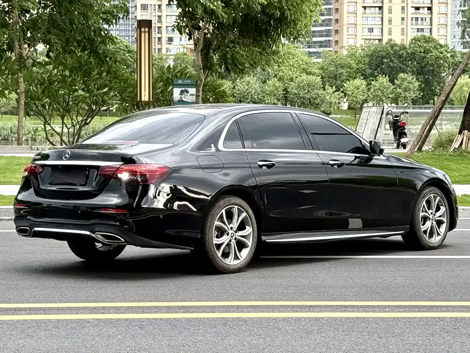 Mercedes-Benz E-class Mercedes-Benz E-class