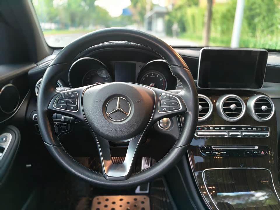 Mercedes-Benz GLC Mercedes-Benz GLC