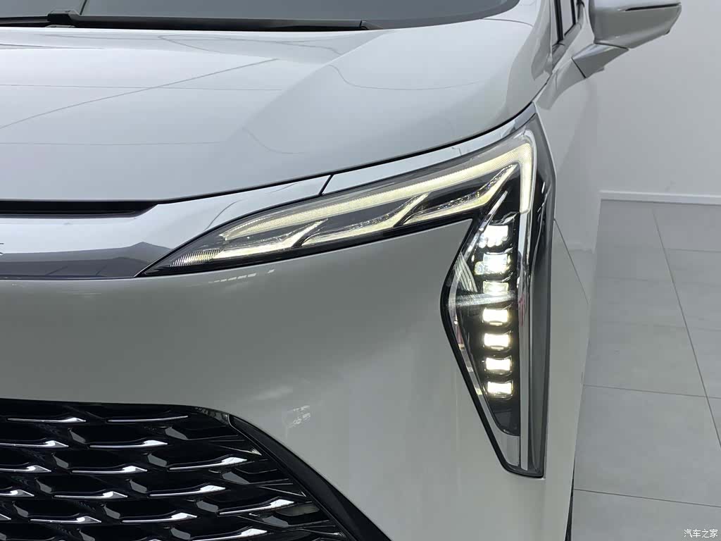 Buick Century, 2023 36