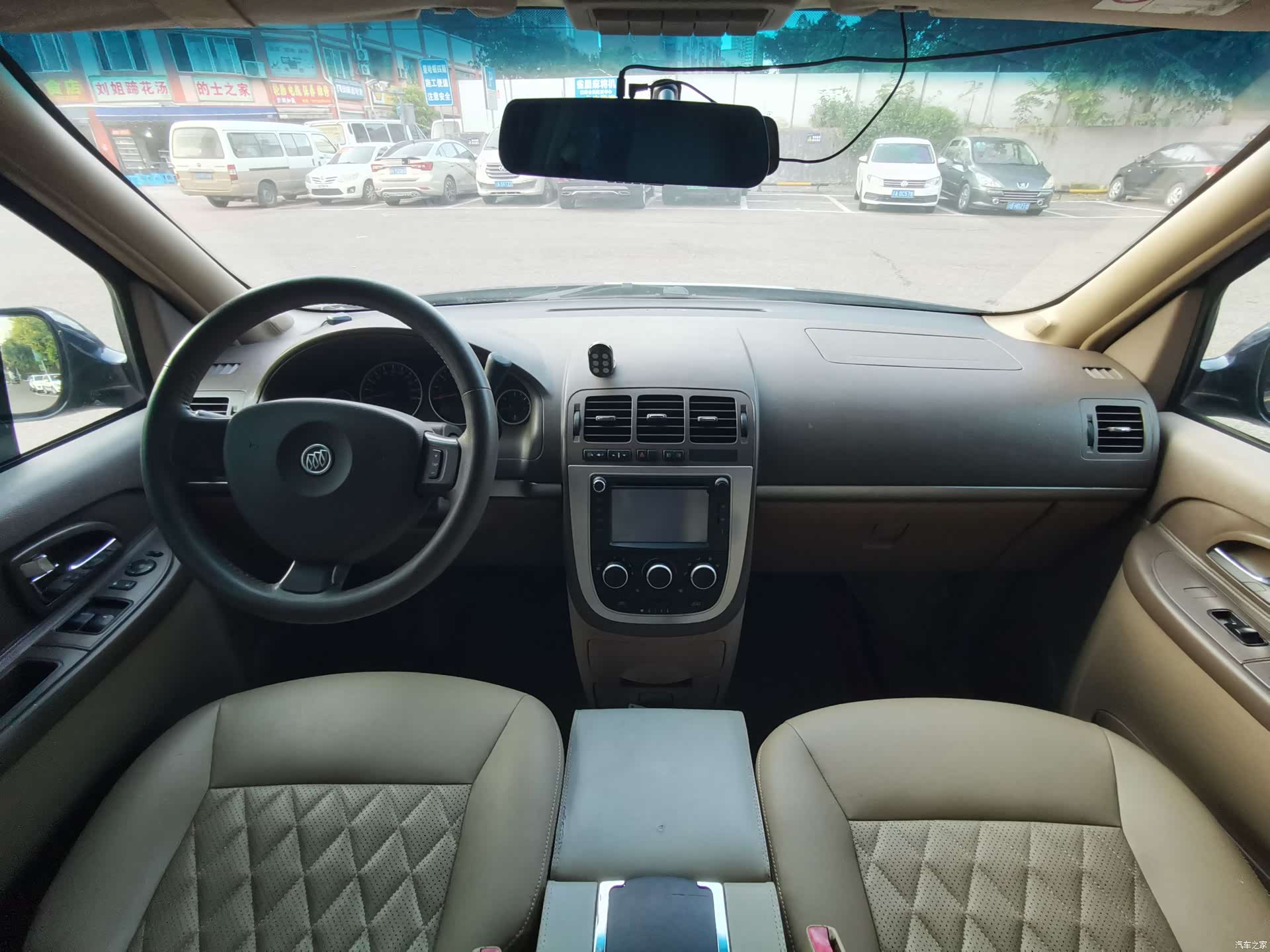 Buick GL8, 2015 14