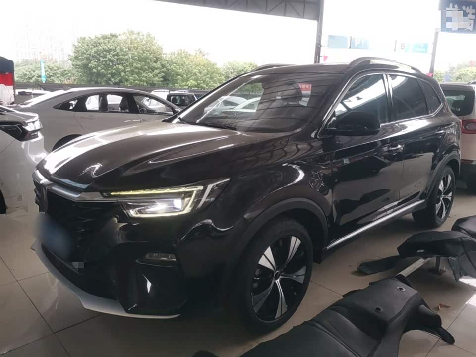 Roewe RX5