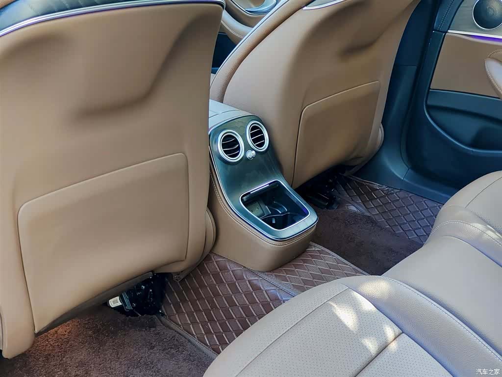 Mercedes-Benz E-Class, 2022 9