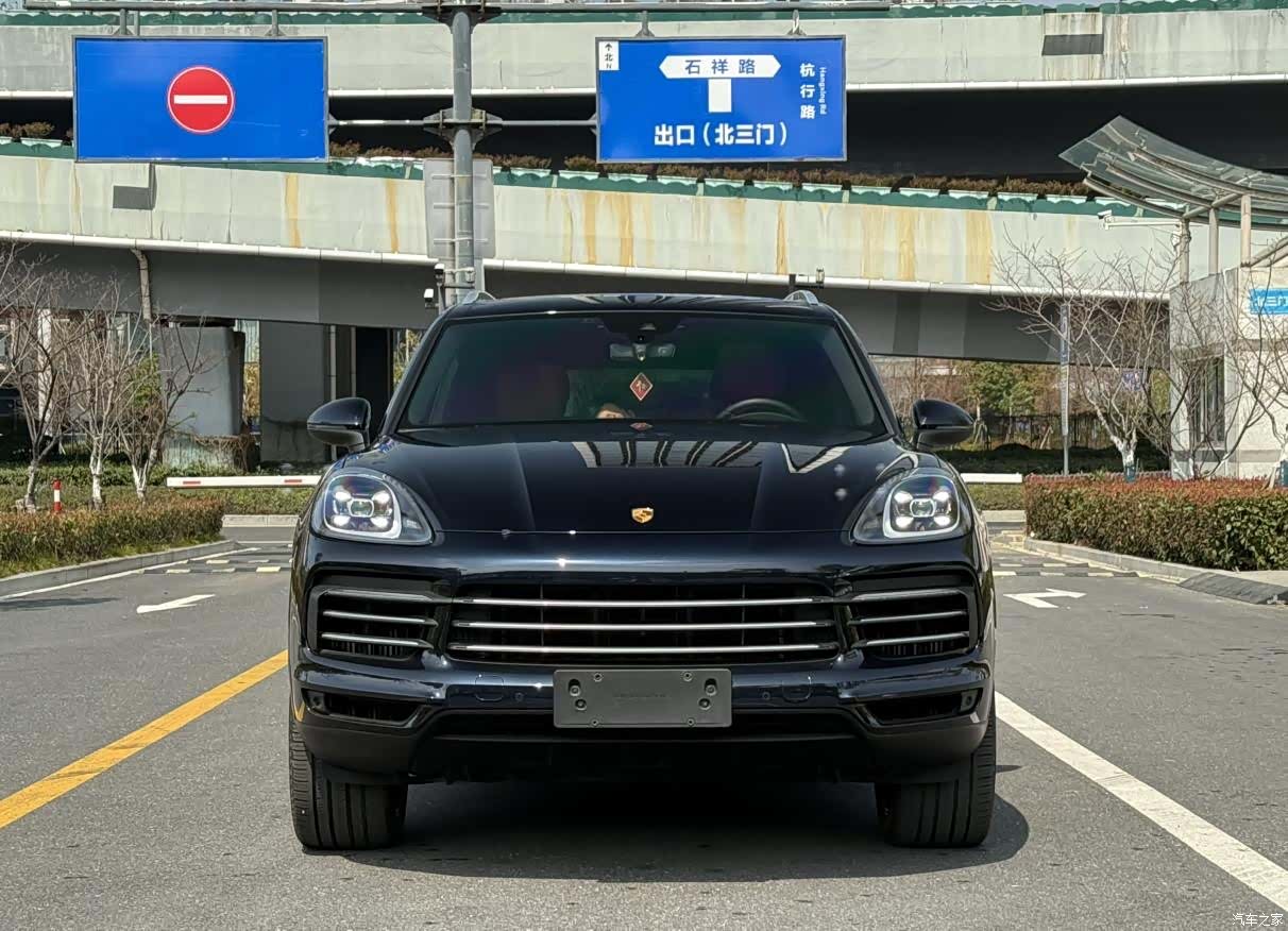 Porsche Cayenne, 2022 2