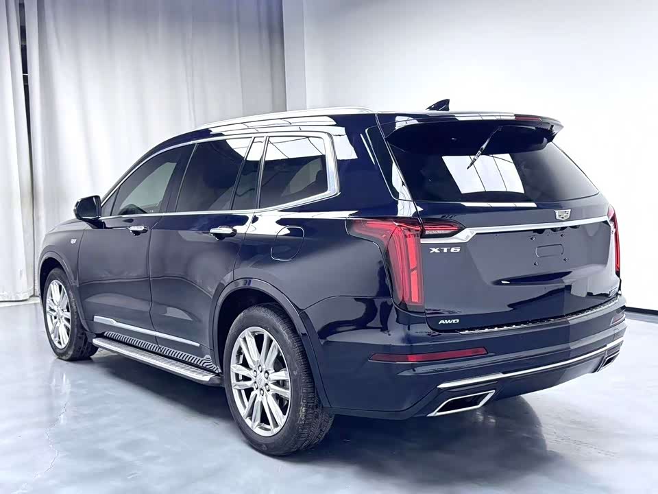 Cadillac XT6