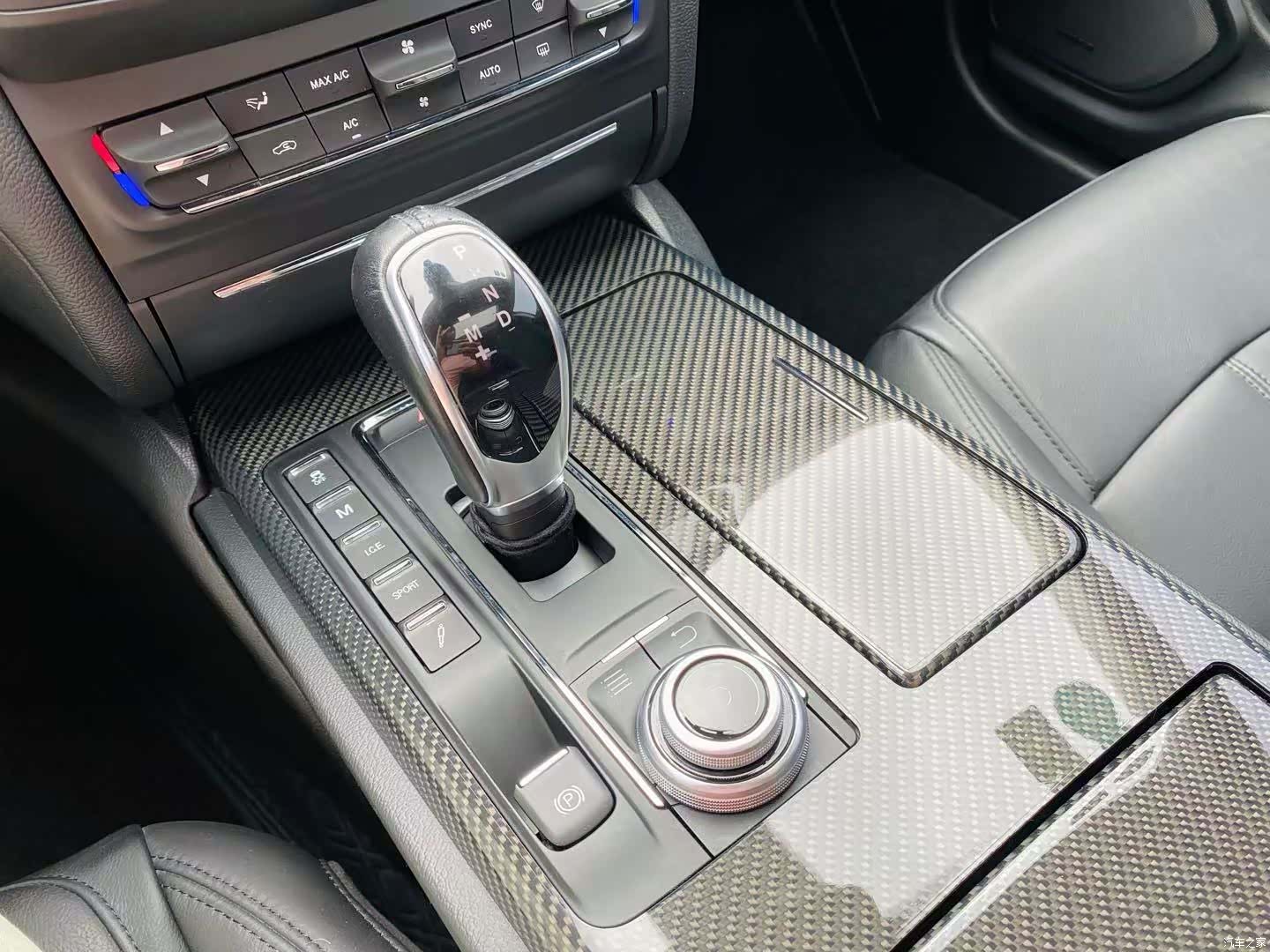 Maserati Ghibli, 2019 7
