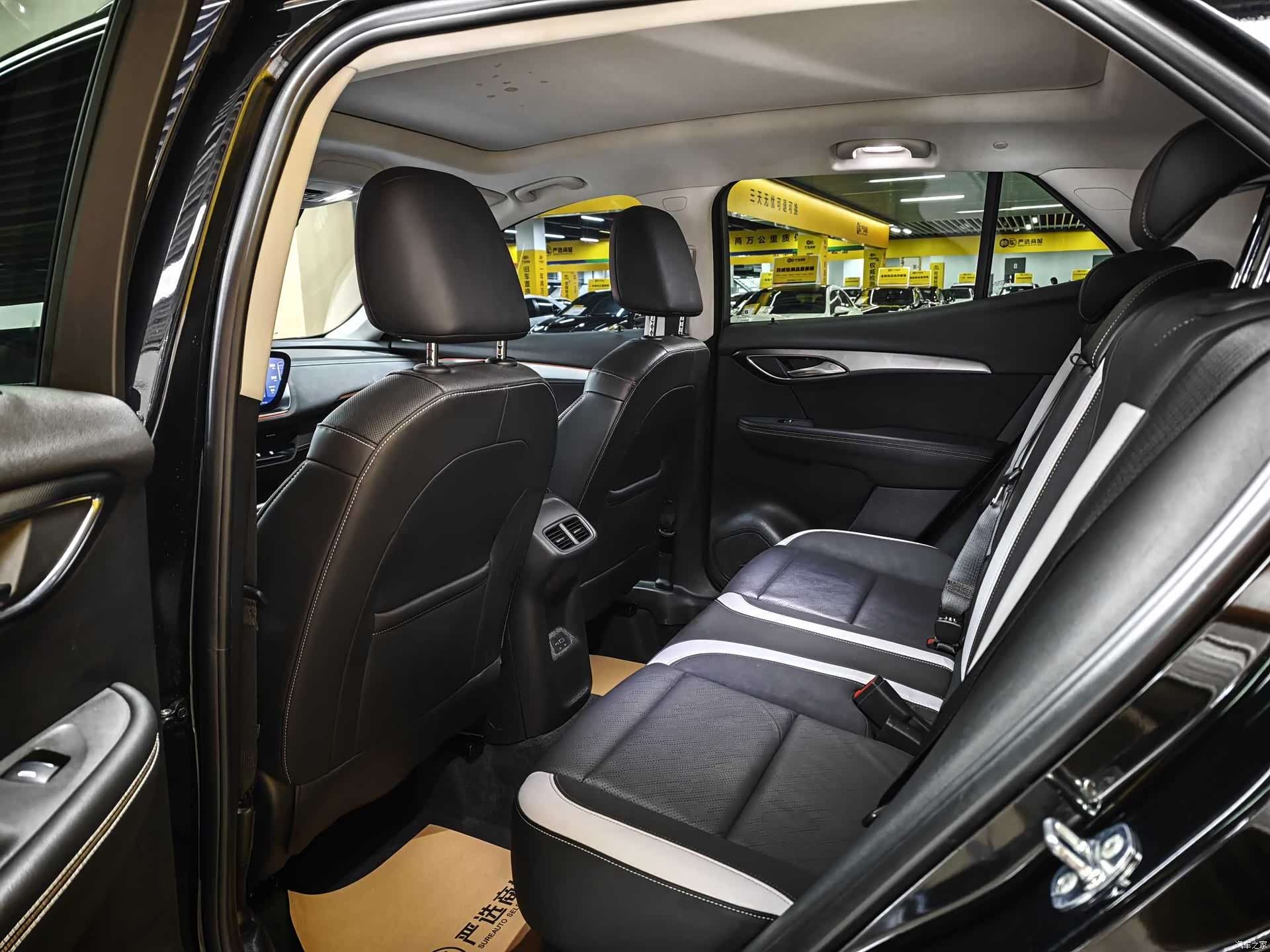 Buick Envision, 2024 10