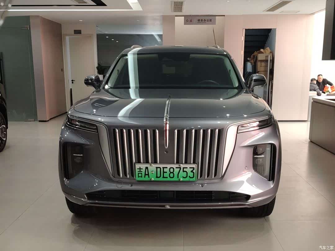Hongqi E-HS9, 2023 2