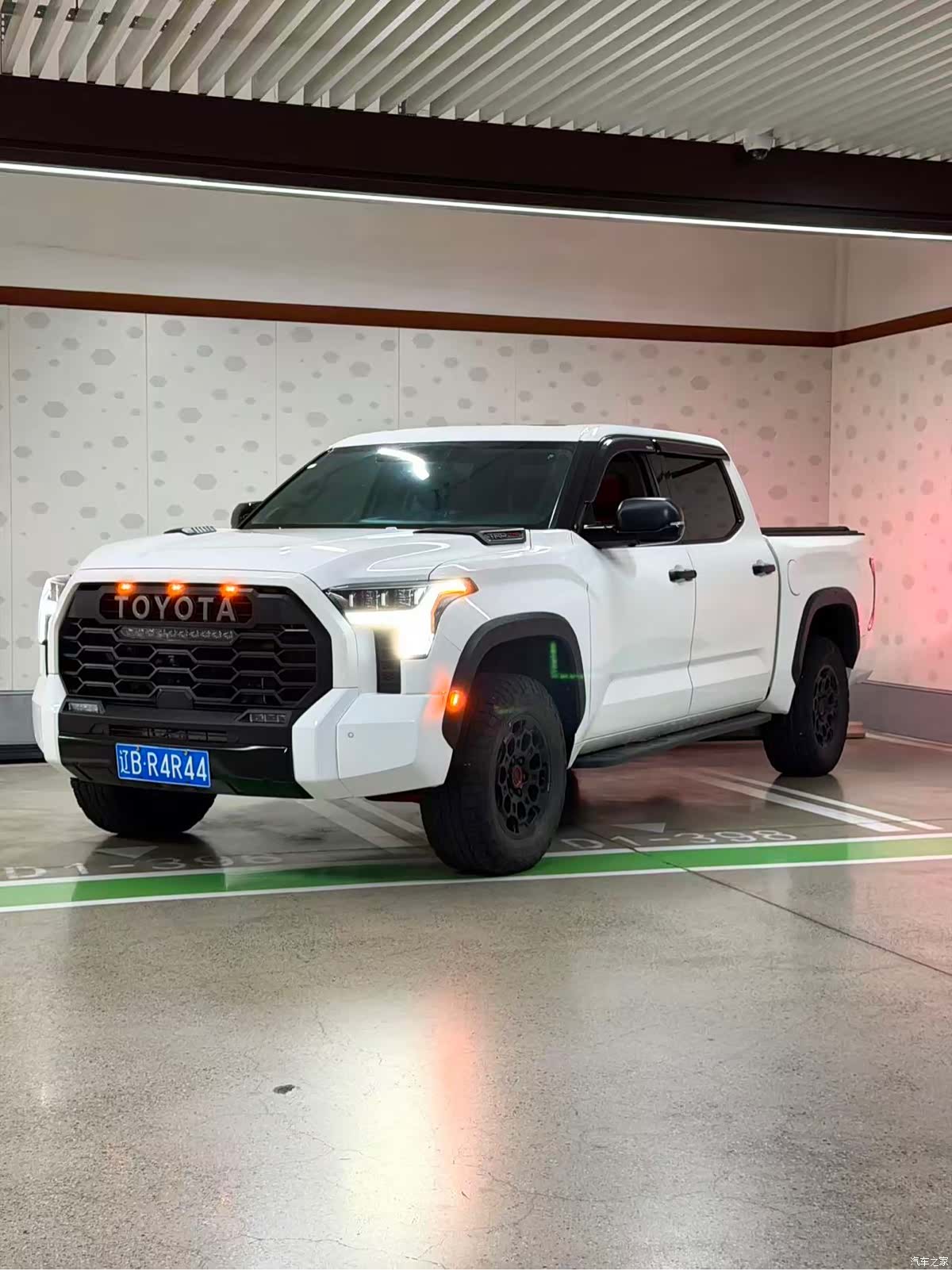 Toyota Tundra, 2023 2
