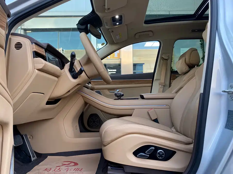 AITO Ask the world M7