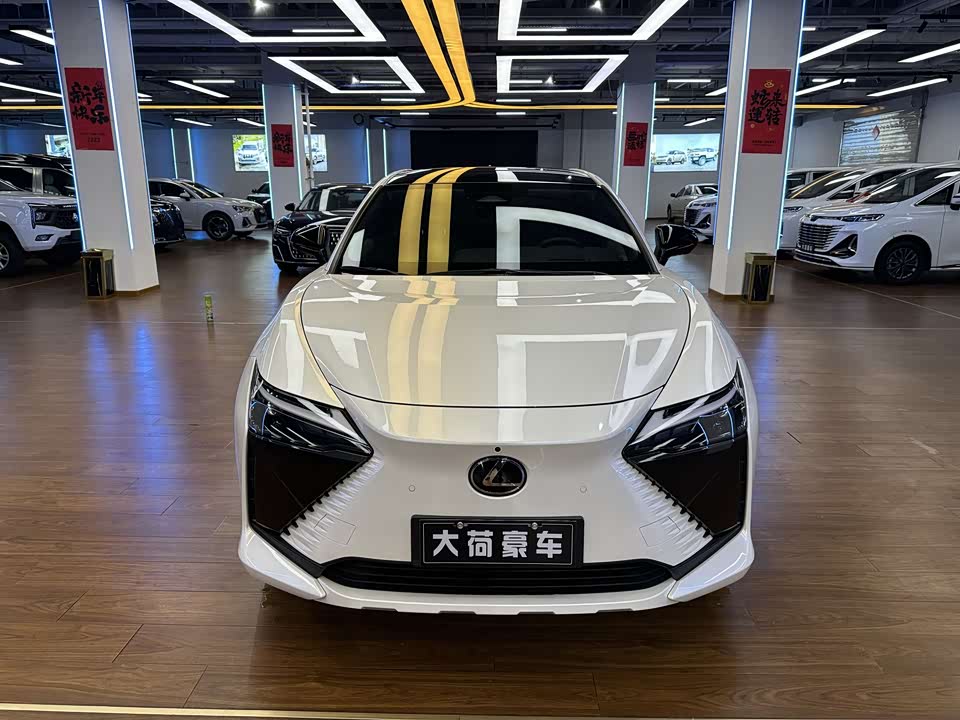 Lexus RZ