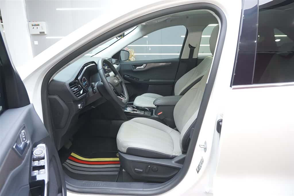 Ford Escape, 2023 16