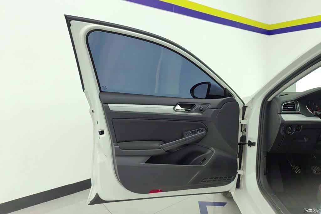 Volkswagen Lamando, 2018 7